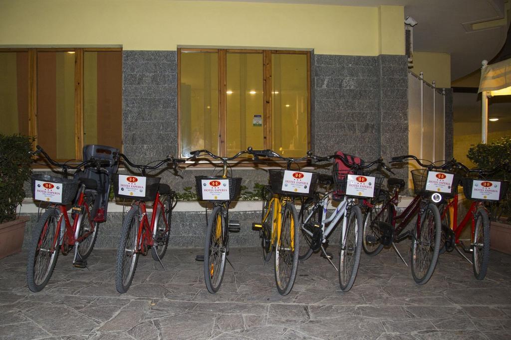 Hotel Esperia Alba Adriatica Exterior photo